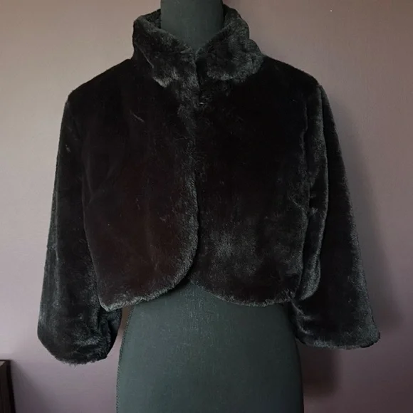 Elegant Black Faux Fur Cropped Jacket, Laundry by Shelli Segal, M - Picture 1 of 11